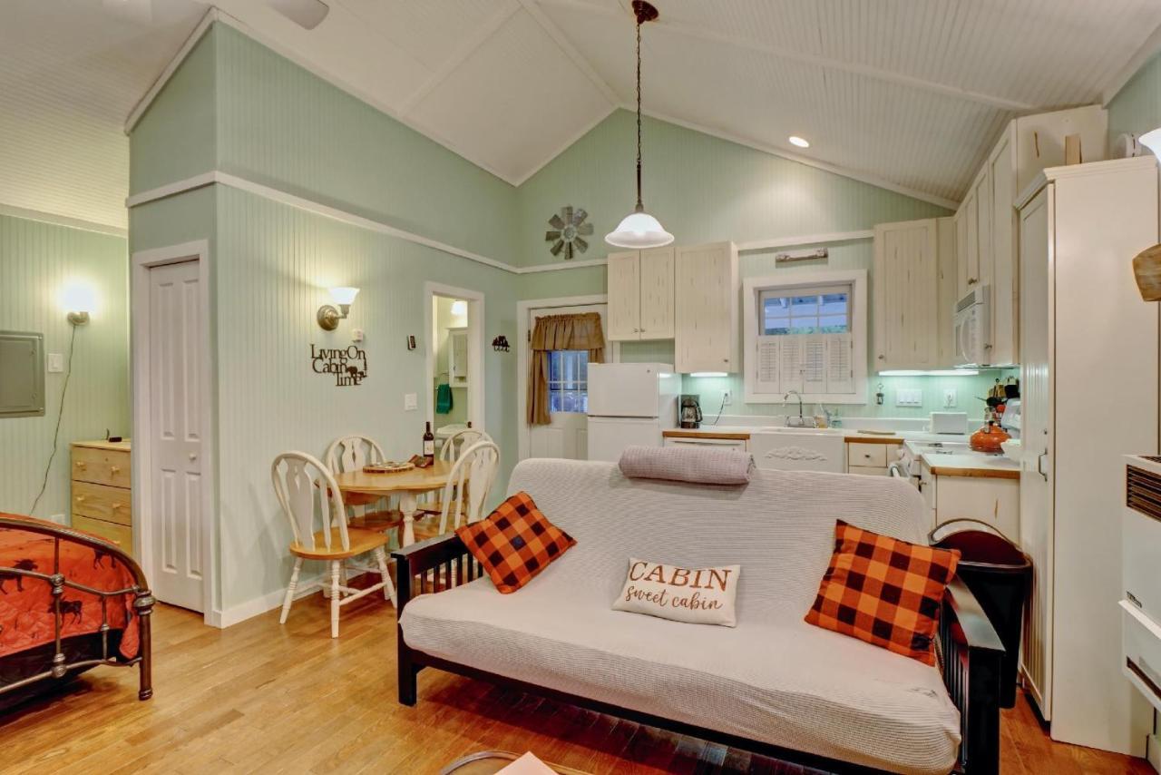Linville River Cottage - Steps Away From The Banks Newland Екстер'єр фото