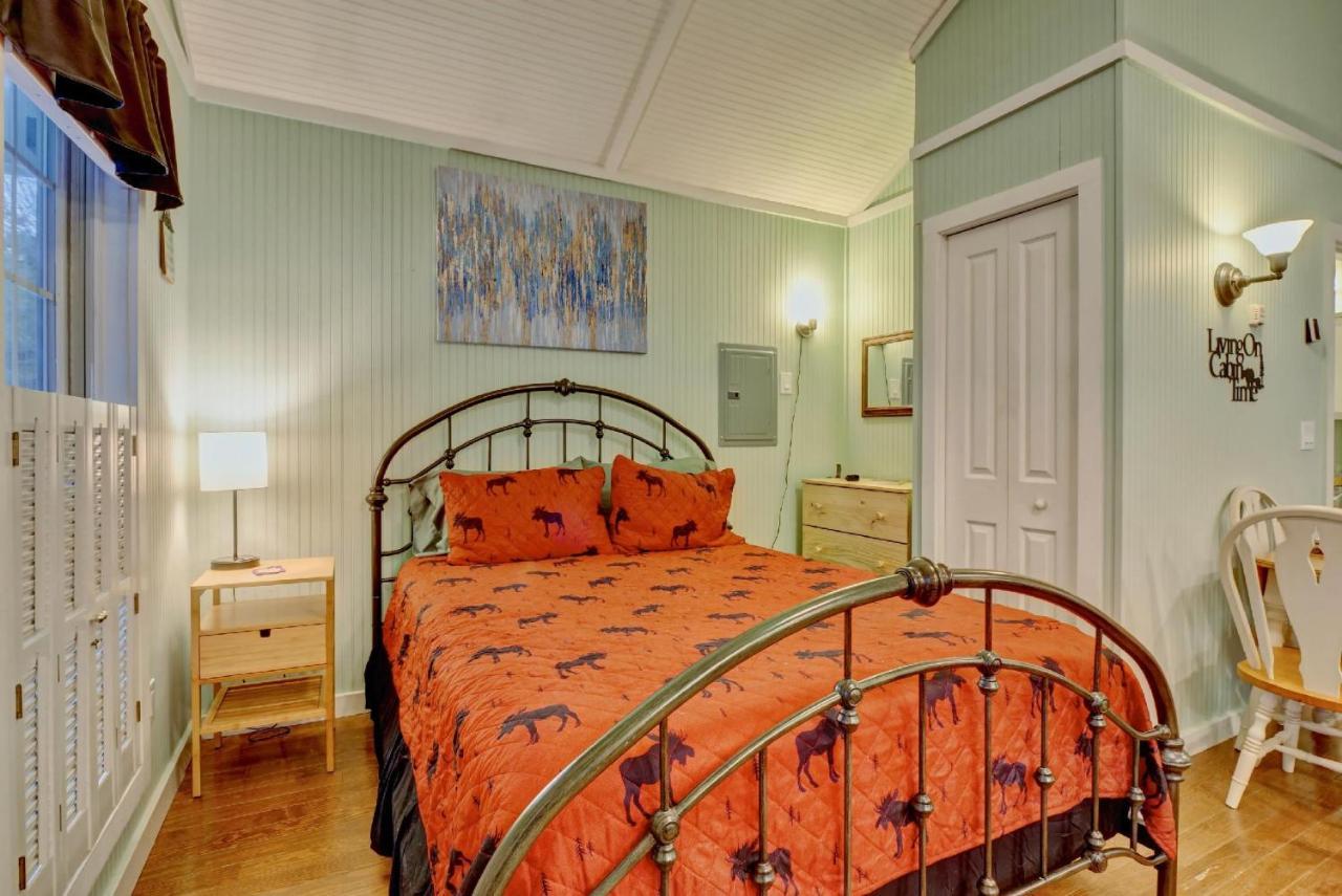 Linville River Cottage - Steps Away From The Banks Newland Екстер'єр фото